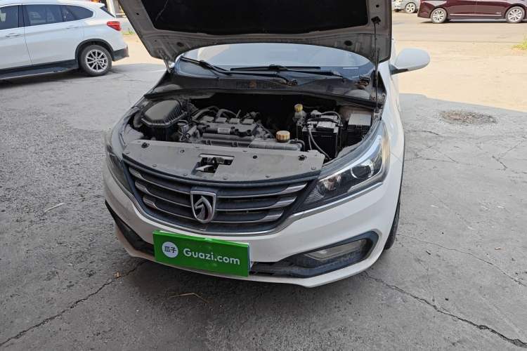 Used Baojun 310W 2017 1.5L Manual Comfort Version China VI Emission Standard Engine Bay