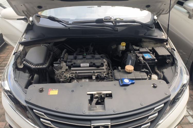 Used Baojun 310W 2017 1.5L Manual Comfort Version China VI Emission Standard Engine Bay
