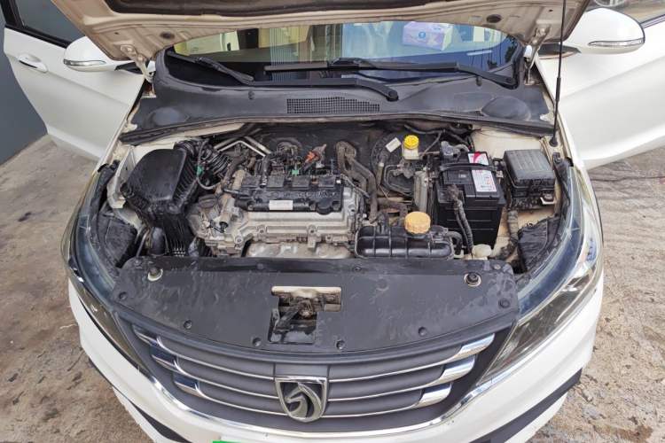 Used Baojun 310W 2017 1.5L Manual Fashion Model China V Engine Bay