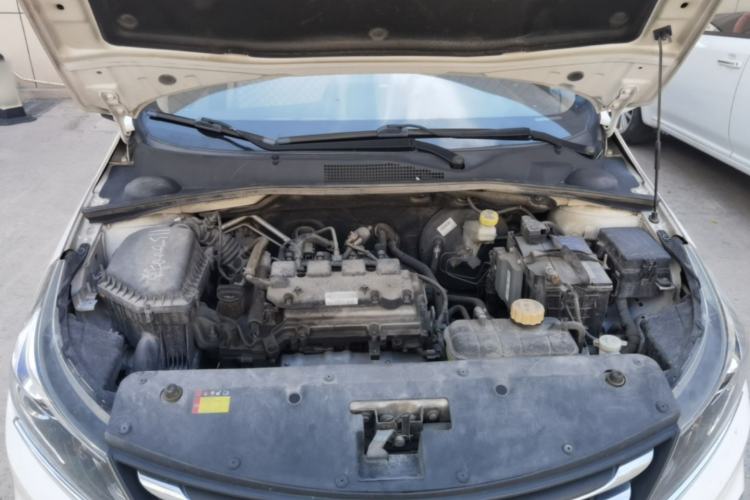 Used Baojun 310W 2017 1.5L Manual Fashion Model China V Engine Bay