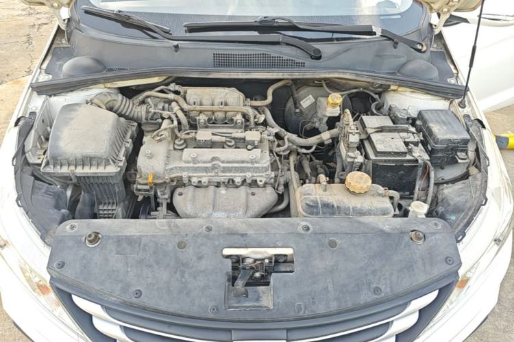 Used Baojun 310W 2017 1.2L Manual Value Edition China V Engine Bay