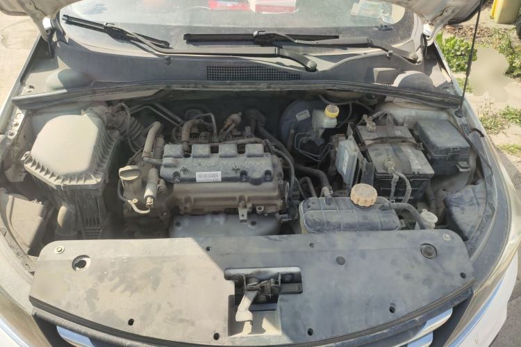 Used Baojun 310W 2017 1.5L Manual Fashion Model China V Engine Bay