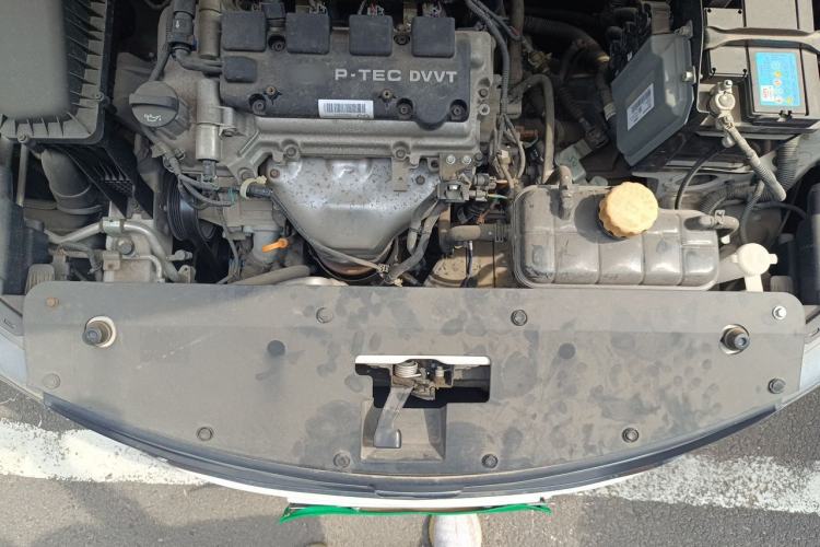 Used Baojun 310W 2017 1.5L Manual Comfort Version China VI Emission Standard Engine Bay