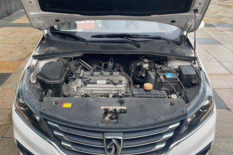 Used Baojun 310W 2017 1.5L Manual Comfort Version China VI Emission Standard Engine Bay