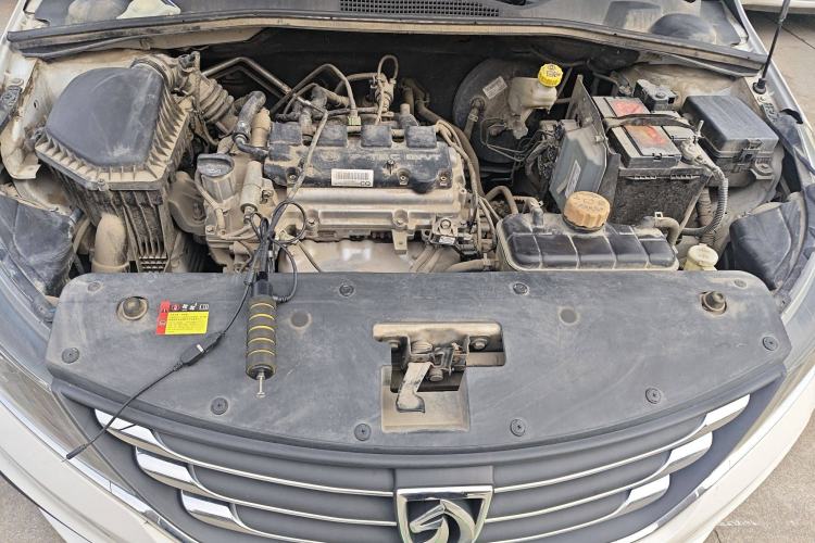 Used Baojun 310W 2017 1.5L Manual Fashion Edition China VI Engine Bay