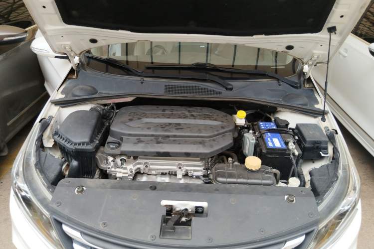 Used Baojun 310W 2017 1.5L Manual Luxury Edition China V Engine Bay