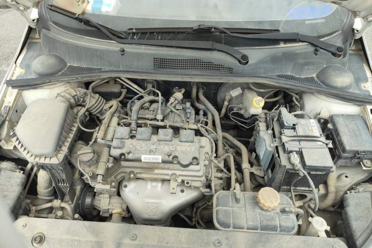 Used Baojun 310W 2017 1.5L Manual Fashion Model China V Engine Bay