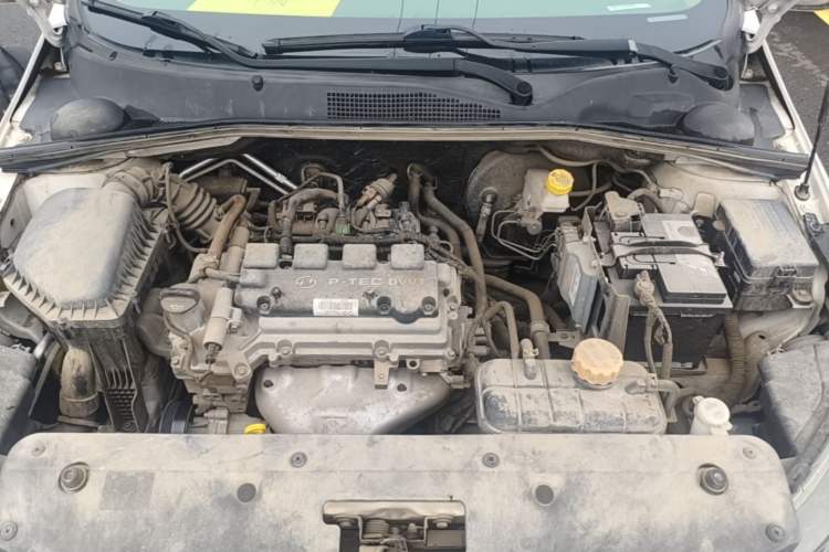 Used Baojun 310W 2017 1.5L Manual Comfort Version China V Engine Bay