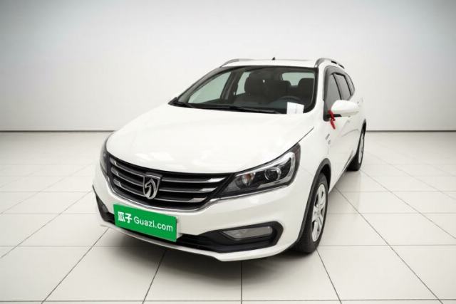 Used Baojun 310W 2017 1.5L Manual Comfort Version China VI Emission Standard