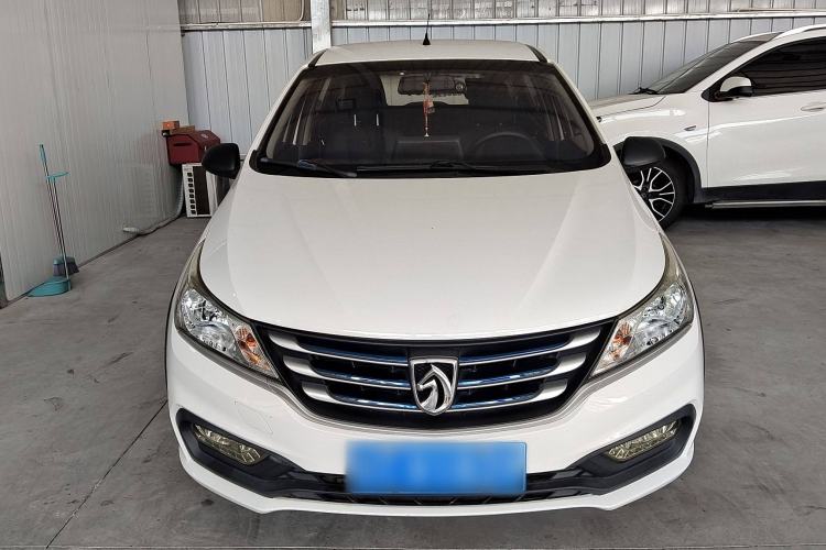 Used Baojun 310W 2017 1.2L Manual Value Edition China V Exterior 1