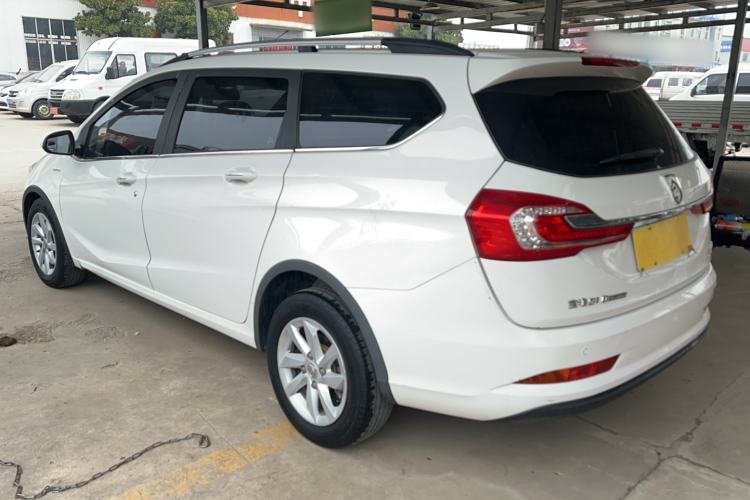 Used Baojun 310W 2017 1.5L Manual Fashion Model China V Exterior 1