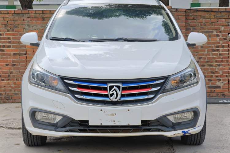 Used Baojun 310W 2017 1.5L Manual Comfort Version China V Exterior 1