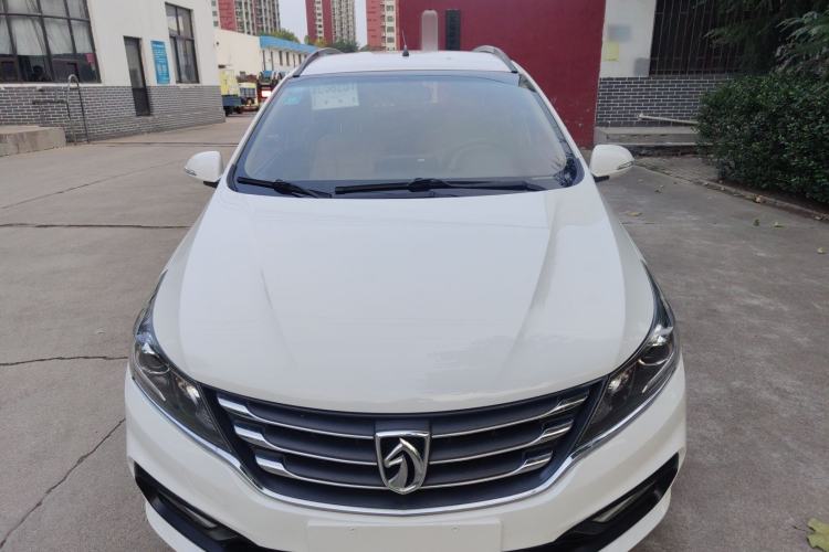 Used Baojun 310W 2017 1.5L Manual Fashion Model China V Exterior 1