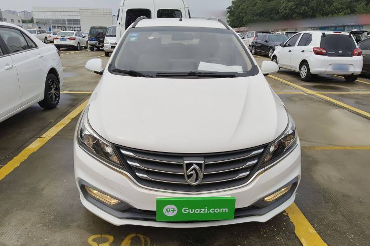 Used Baojun 310W 2017 1.5L Manual Comfort Version China V Exterior 1