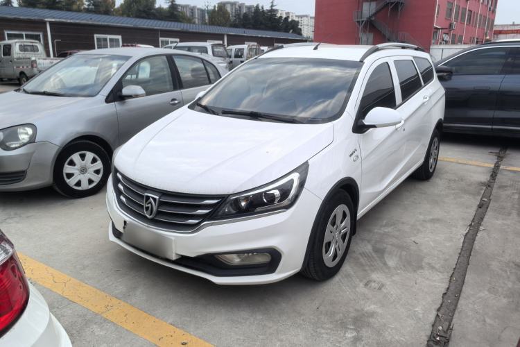 Used Baojun 310W 2017 1.5L Manual Comfort Version China V Exterior 1