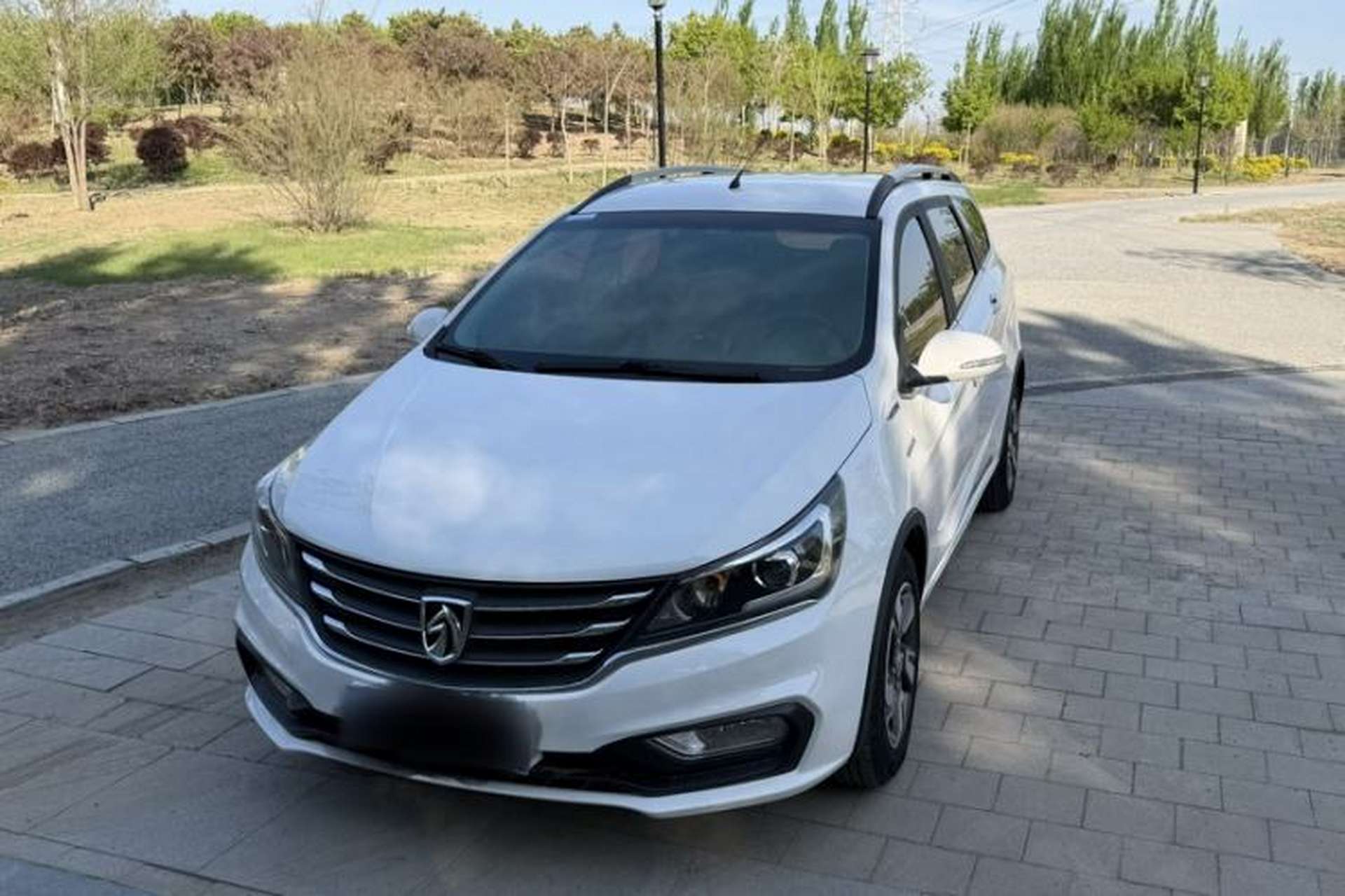 Used Baojun 310W 2017 1.5L Manual Fashion Edition China VI Exterior 1