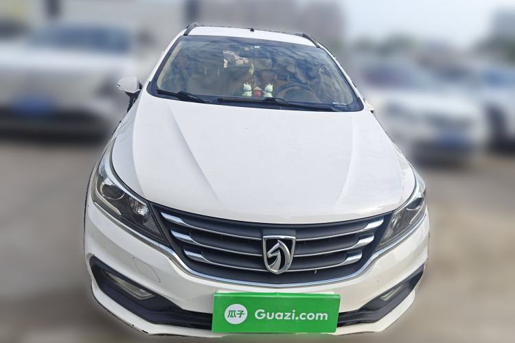 Used Baojun 310W 2017 1.5L Manual Fashion Edition China VI Exterior 1