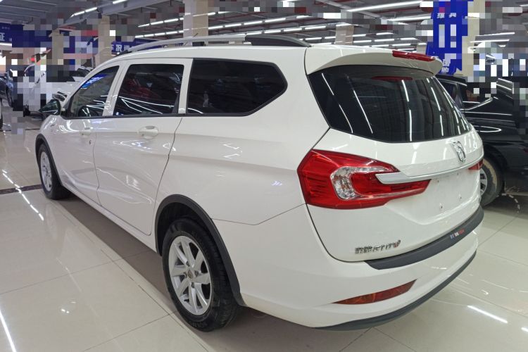 Used Baojun 310W 2017 1.5L Manual Comfort Version China V Exterior 2