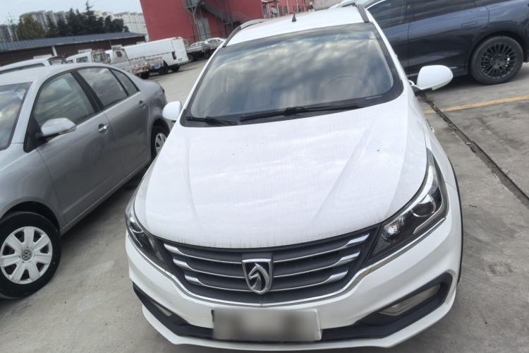 Used Baojun 310W 2017 1.5L Manual Comfort Version China V Exterior 2