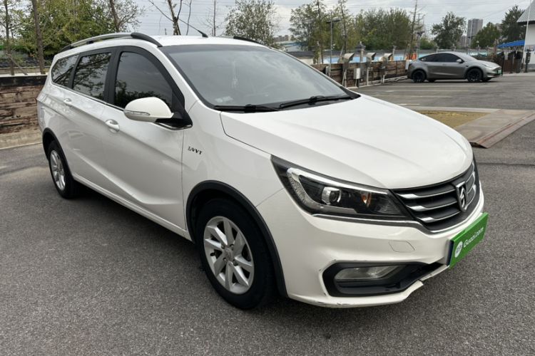 Used Baojun 310W 2017 1.5L Manual Fashion Edition China VI Exterior 2