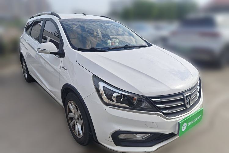 Used Baojun 310W 2017 1.5L Manual Fashion Edition China VI Exterior 2