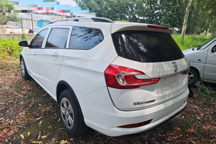 Used Baojun 310W 2017 1.5L Manual Comfort Version China V Exterior 2