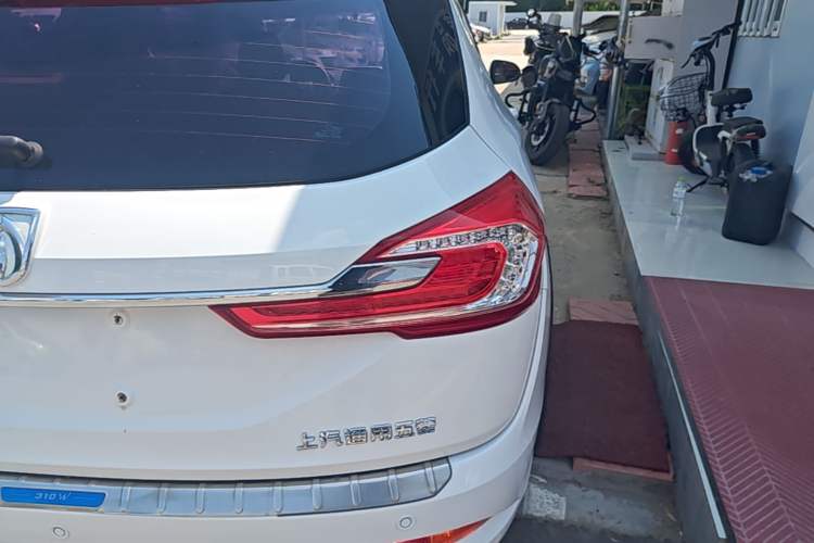 Used Baojun 310W 2017 1.5L Manual Luxury Edition China V Exterior 3