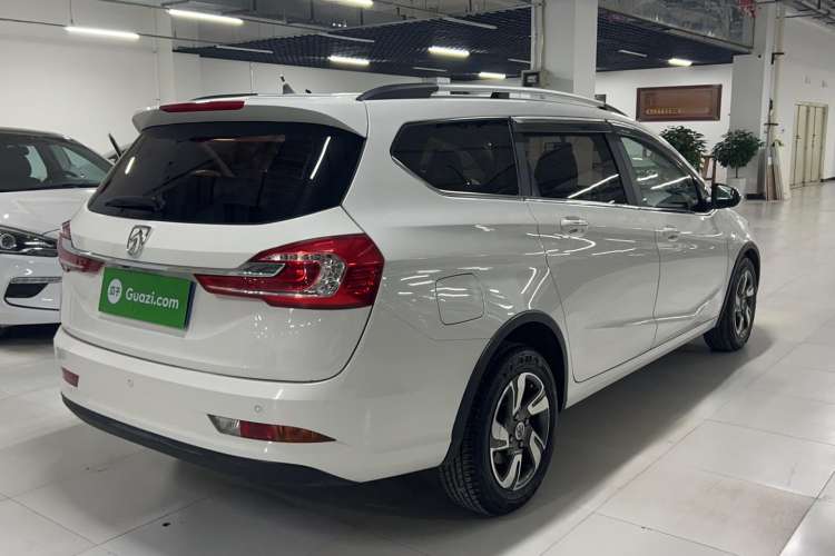 Used Baojun 310W 2017 1.5L Manual Luxury Edition China V Exterior 3