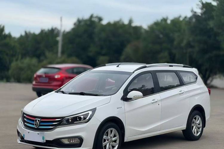 Used Baojun 310W 2017 1.5L Manual Fashion Edition China VI Exterior 3