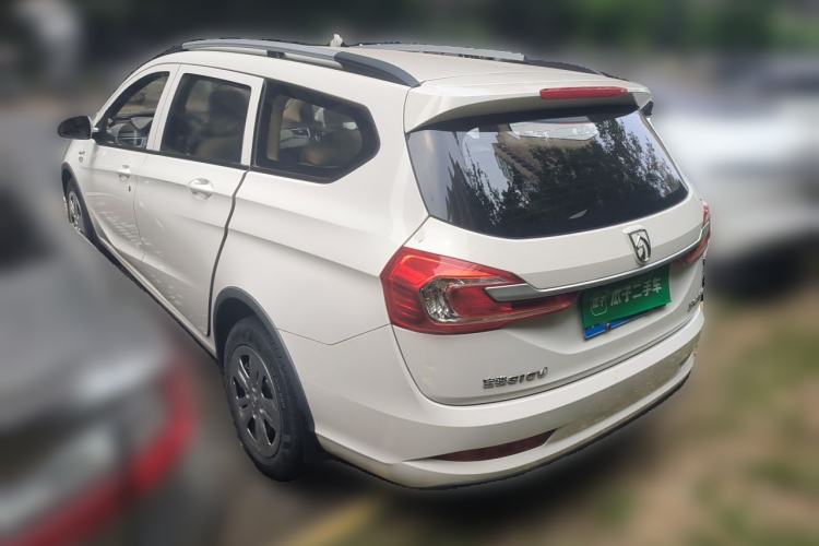 Used Baojun 310W 2017 1.5L Manual Comfort Version China VI Emission Standard Exterior 3