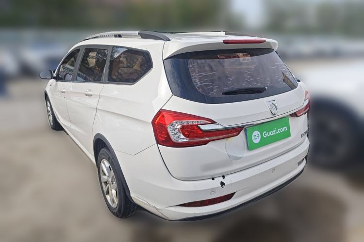 Used Baojun 310W 2017 1.5L Manual Fashion Edition China VI Exterior 3