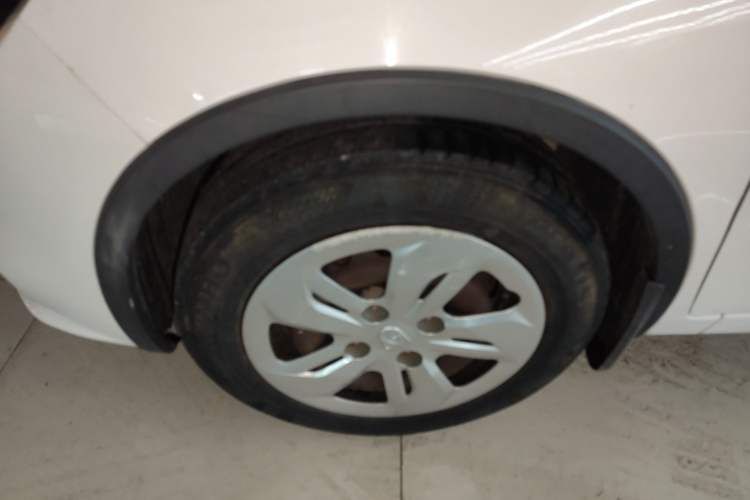 Used Baojun 310W 2017 1.5L Manual Comfort Version China V Exterior 4