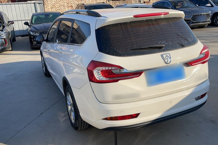 Used Baojun 310W 2017 1.5L Manual Fashion Model China V Exterior 4