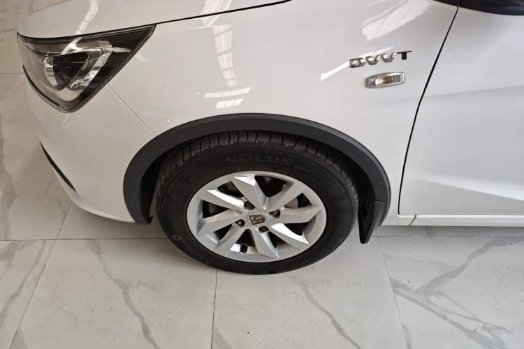 Used Baojun 310W 2017 1.5L Manual Comfort Version China V Exterior 4
