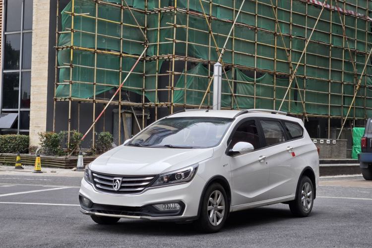 Used Baojun 310W 2017 1.5L Manual Fashion Model China V Exterior 4