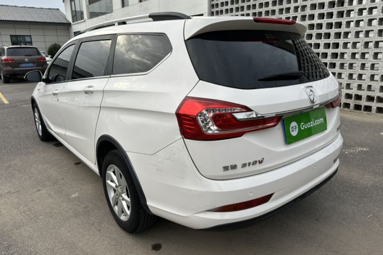 Used Baojun 310W 2017 1.5L Manual Fashion Edition China VI Exterior 4