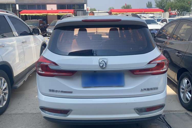 Used Baojun 310W 2017 1.5L Manual Comfort Version China V Exterior 4