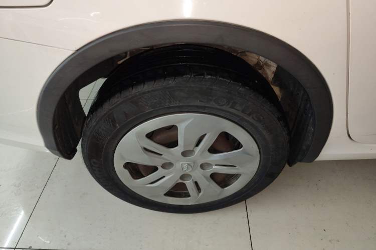 Used Baojun 310W 2017 1.5L Manual Comfort Version China V Exterior 5