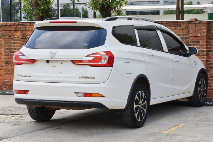 Used Baojun 310W 2017 1.5L Manual Comfort Version China V Exterior 5