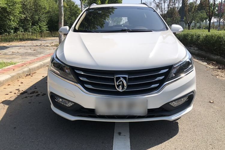 Used Baojun 310W 2017 1.5L Manual Luxury Edition China V Exterior 5