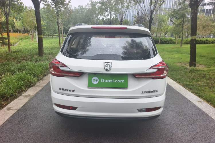 Used Baojun 310W 2017 1.5L Manual Comfort Version China VI Emission Standard Exterior 5