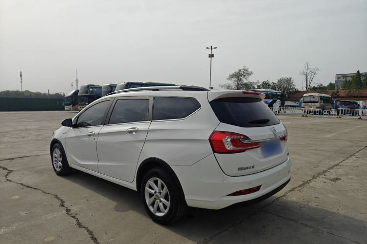 Used Baojun 310W 2017 1.5L Manual Fashion Edition China VI Exterior 5