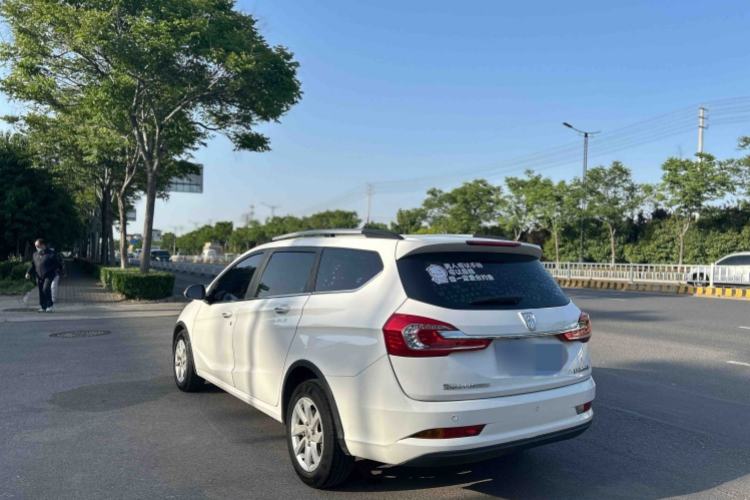 Used Baojun 310W 2017 1.5L Manual Fashion Model China V Exterior 5