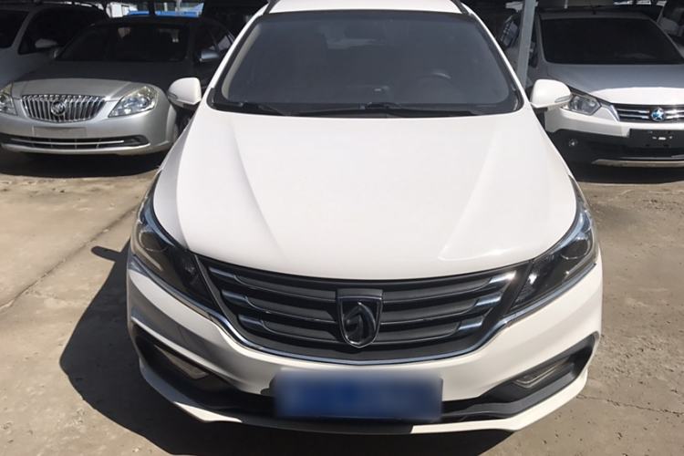 Used Baojun 310W 2017 1.5L Manual Fashion Model China V Exterior 5