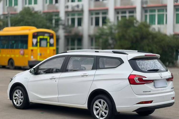 Used Baojun 310W 2017 1.5L Manual Fashion Edition China VI Exterior 5