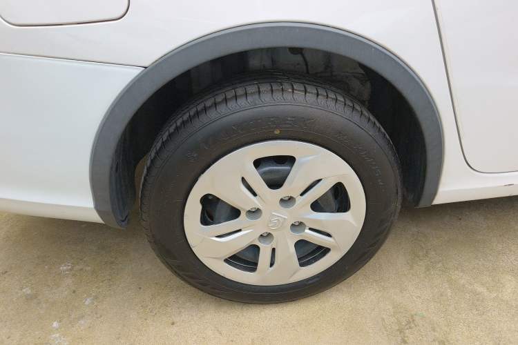 Used Baojun 310W 2017 1.5L Manual Comfort Version China VI Emission Standard Exterior 5