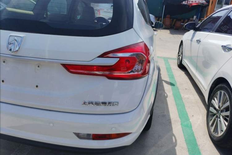 Used Baojun 310W 2017 1.5L Manual Comfort Version China VI Emission Standard Exterior 6