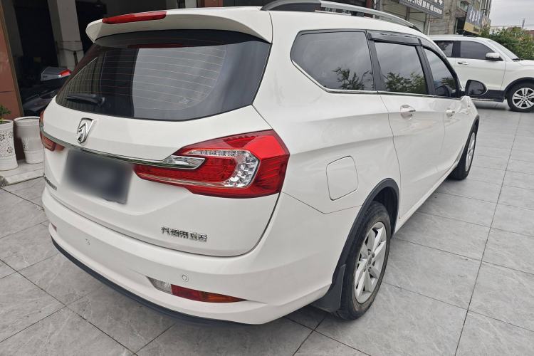 Used Baojun 310W 2017 1.5L Manual Fashion Model China V Exterior 6