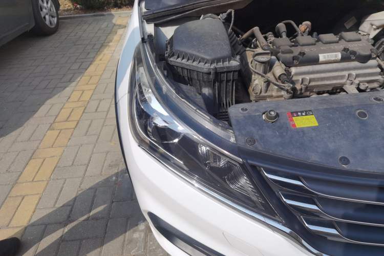 Used Baojun 310W 2017 1.5L Manual Comfort Version China V Exterior 6