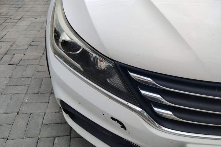 Used Baojun 310W 2017 1.5L Manual Fashion Model China V Exterior 6